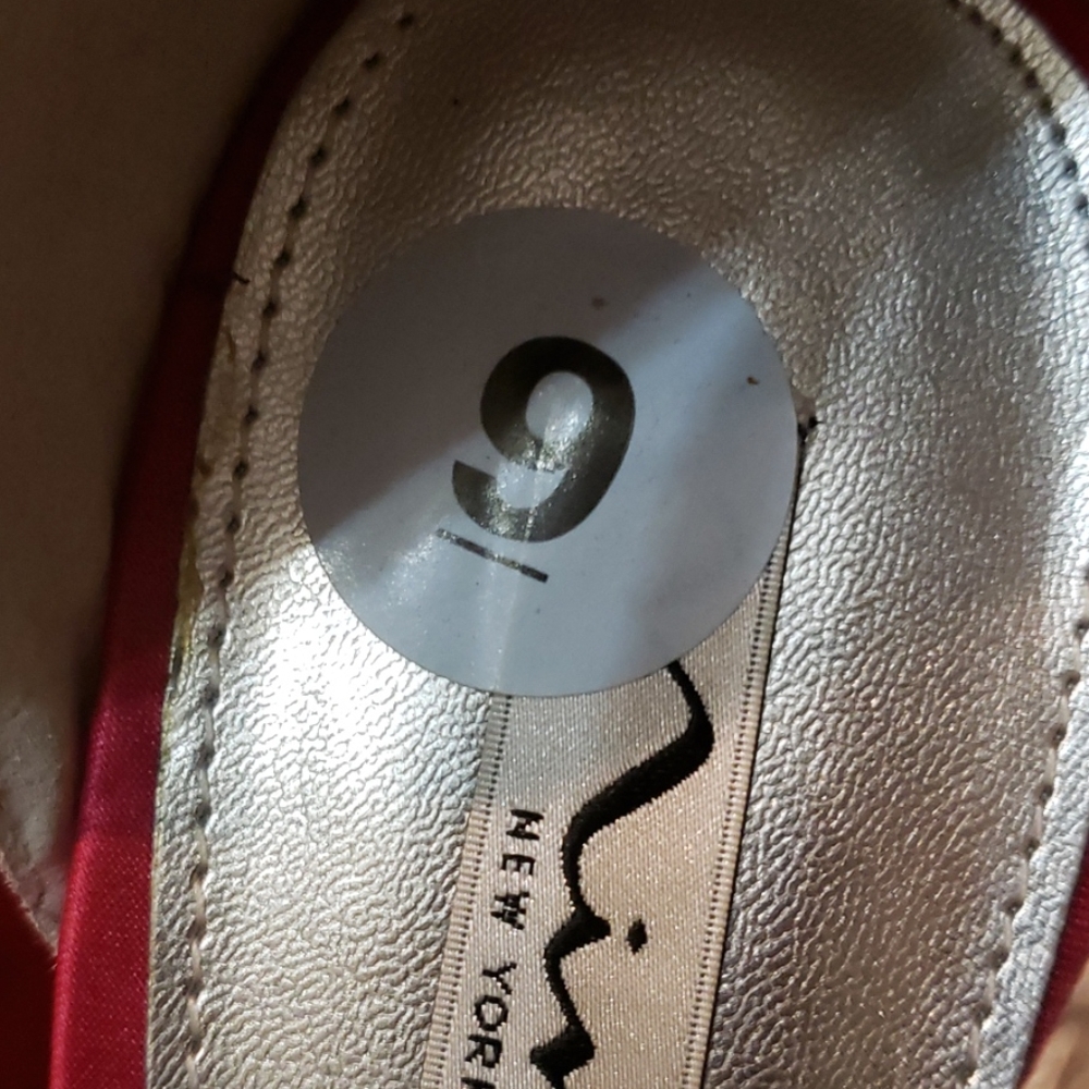Heals - Picture 4 of 4